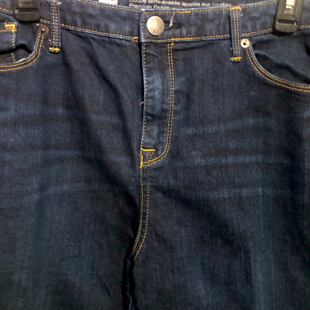 Woman’s Dark Washed Curvy Boot Cut Premium Denim Jeans - Picture 7 of 10